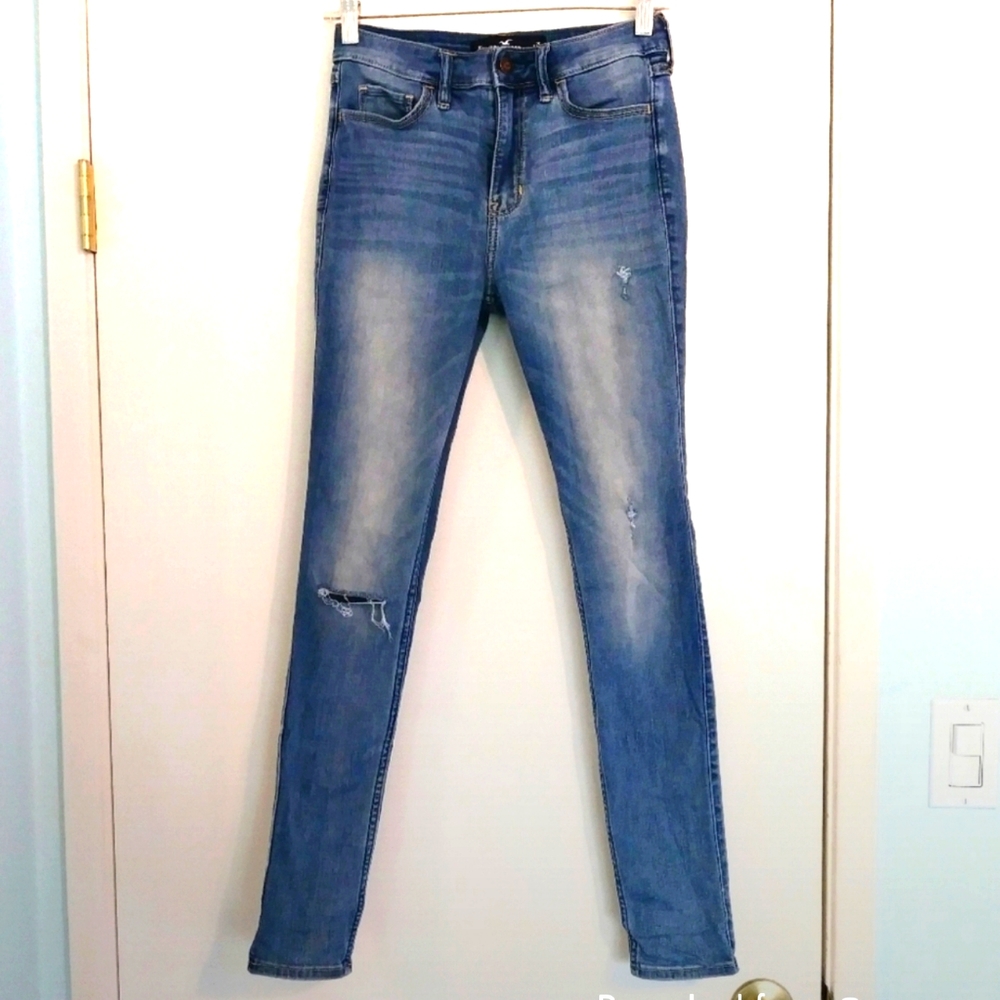 Hollister Distressed High Rise Super Skinny Jeans